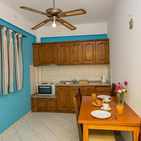 Kogeros Apartment *